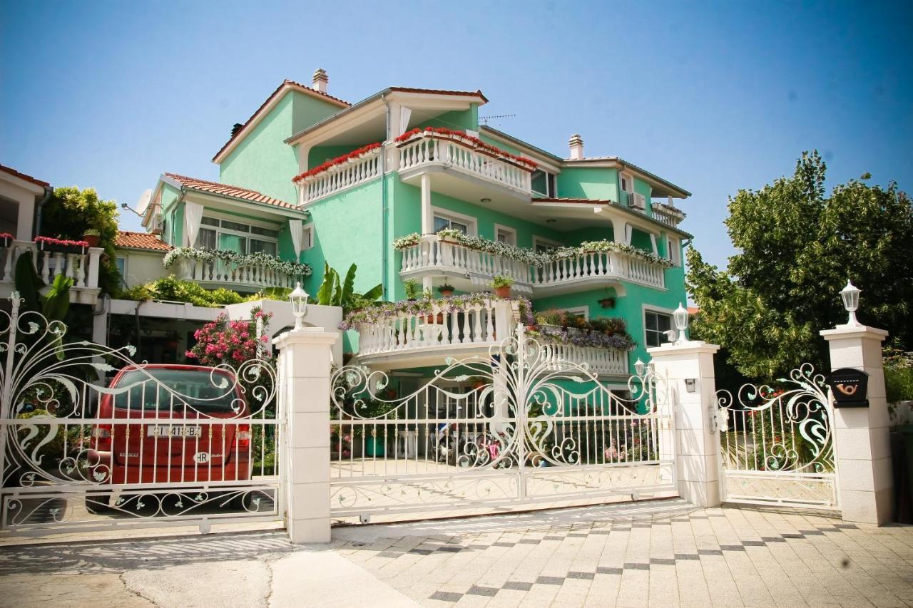 Apartments Katarine Zrinske Vodice Ngoại thất bức ảnh