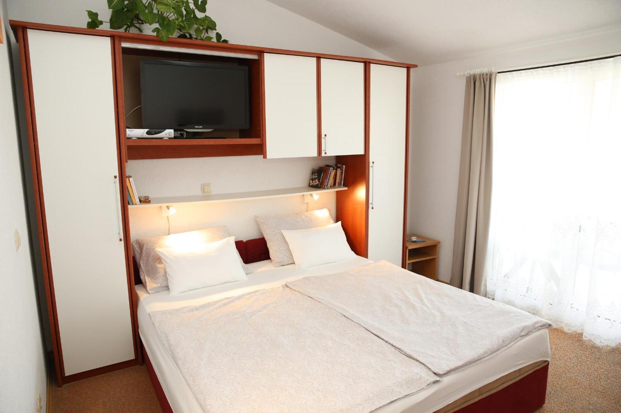 Apartments Katarine Zrinske Vodice Ngoại thất bức ảnh