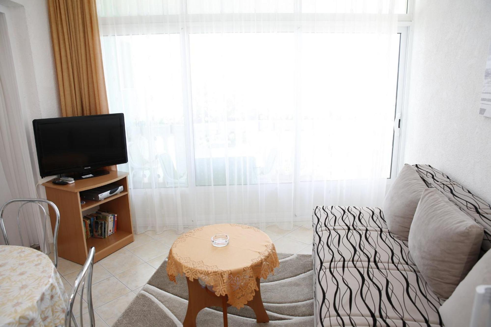 Apartments Katarine Zrinske Vodice Ngoại thất bức ảnh
