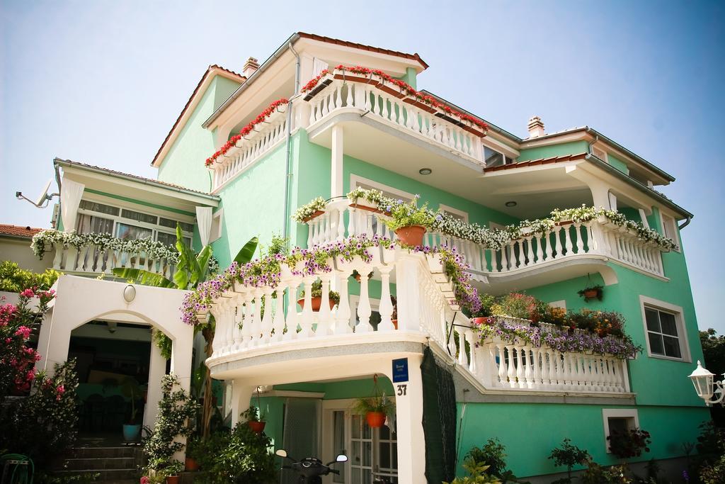 Apartments Katarine Zrinske Vodice Ngoại thất bức ảnh