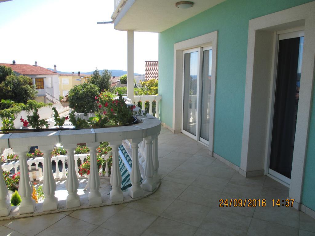 Apartments Katarine Zrinske Vodice Ngoại thất bức ảnh