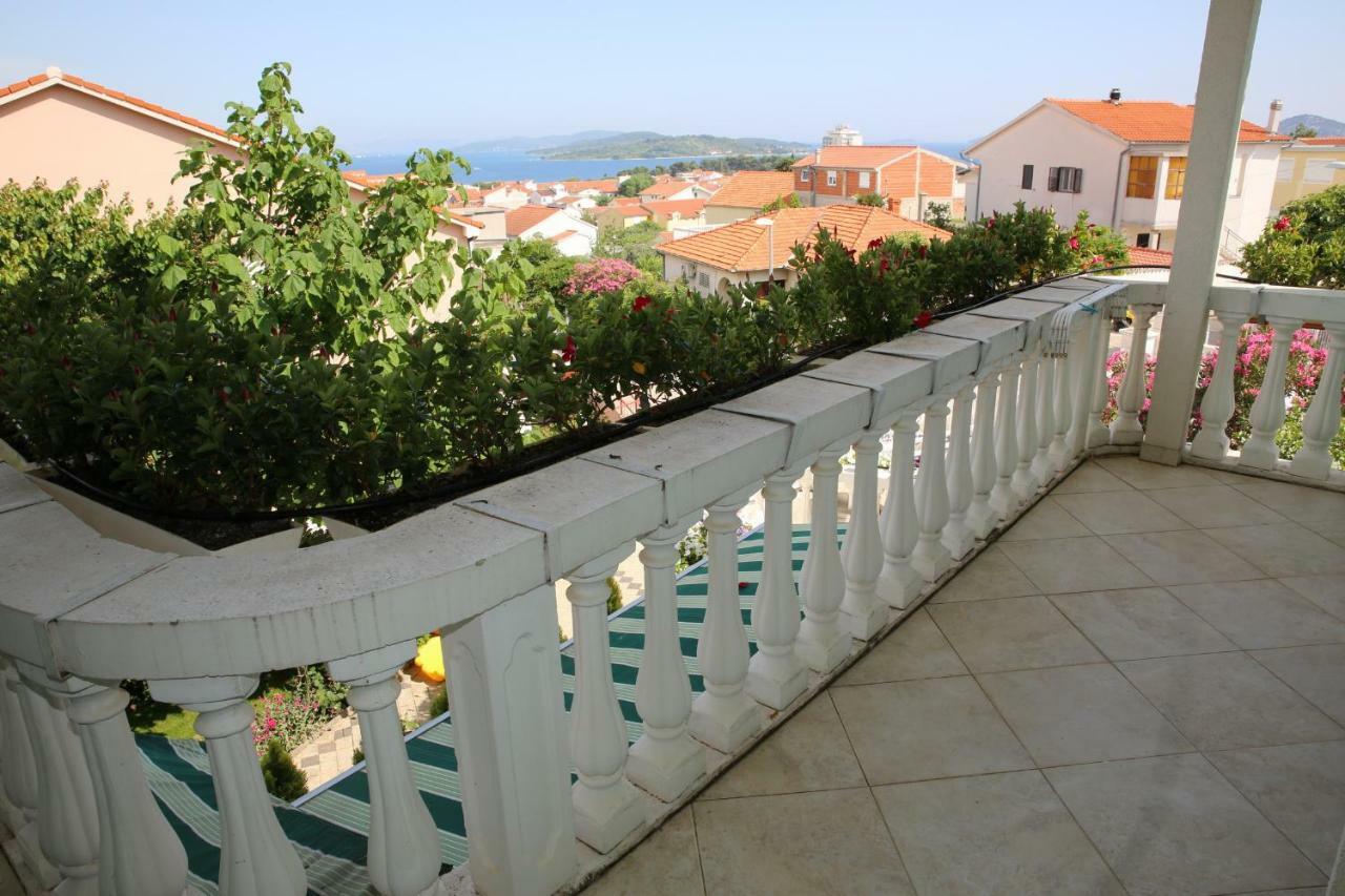 Apartments Katarine Zrinske Vodice Ngoại thất bức ảnh